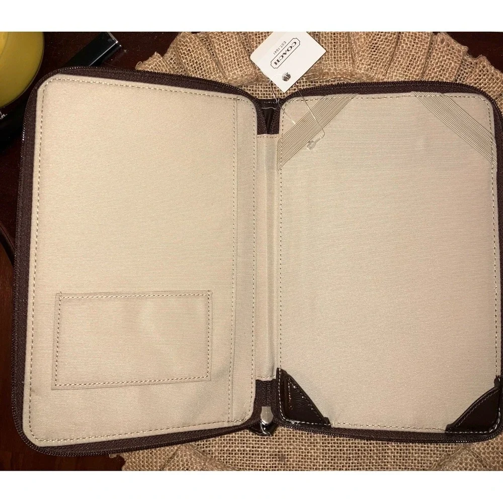 Coach signature reader